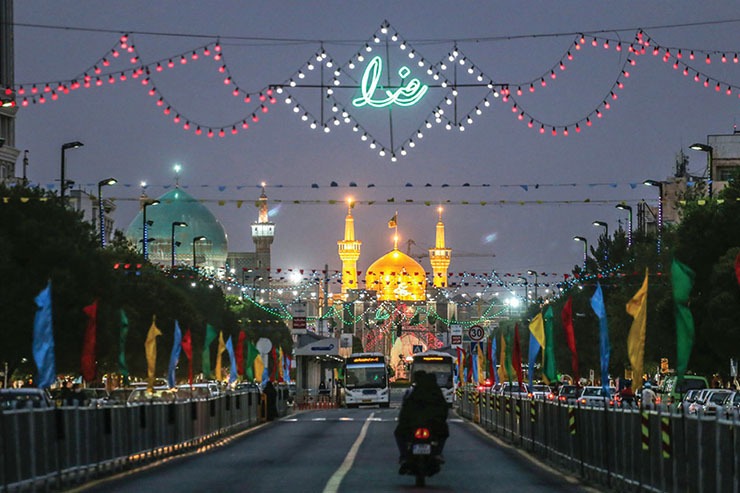 برگزاری جشن خانوادگی خیابانی در شب ولادت امام رضا (ع)