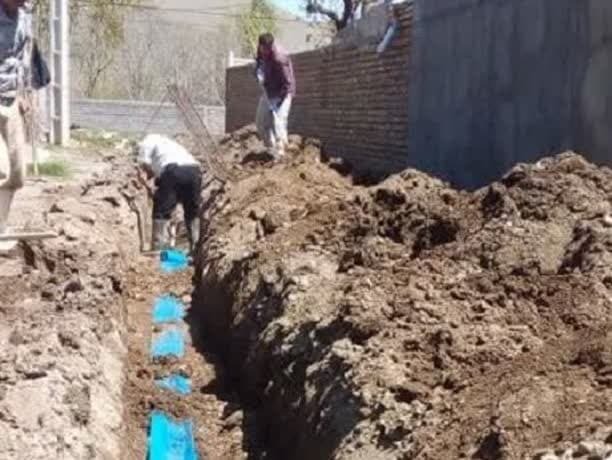 اصلاح ۱۰۰ متر شبکه آبرسانی روستای یزدکان شهرستان خوی