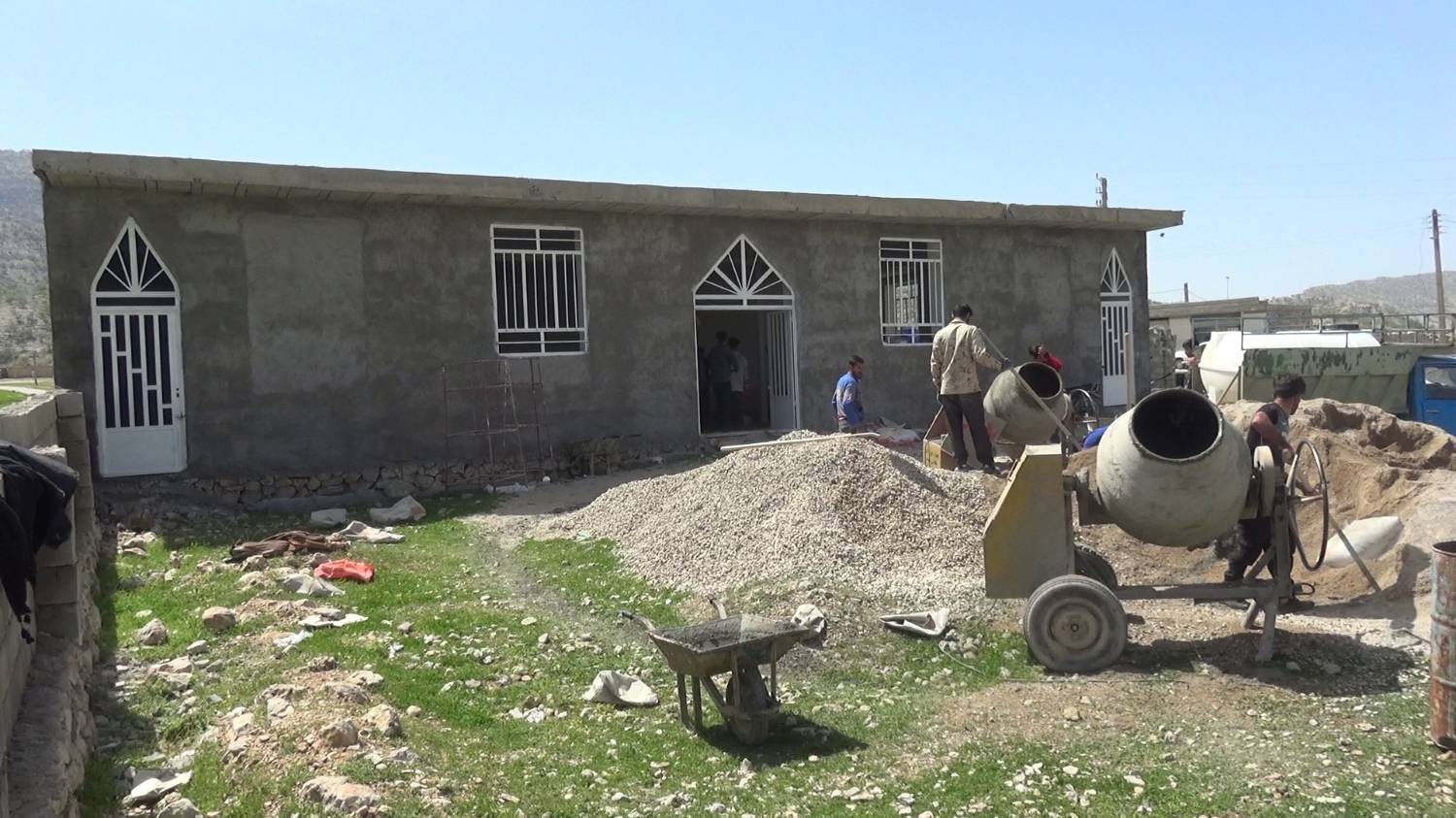 ساخت مسجد در روستای دره بید در بخش ممبی توسط گروه جهادی