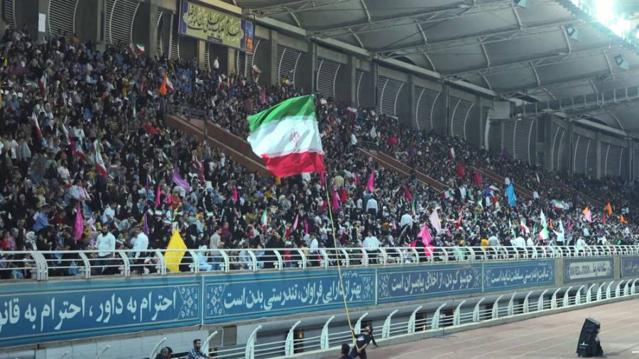 برپایی جشن «خدا قوت کارگر» در ورزشگاه امام رضا (ع) مشهد