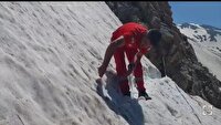 نجات مصدوم ارتفاعات سخت گذر و پر برف قندیل پیرانشهر