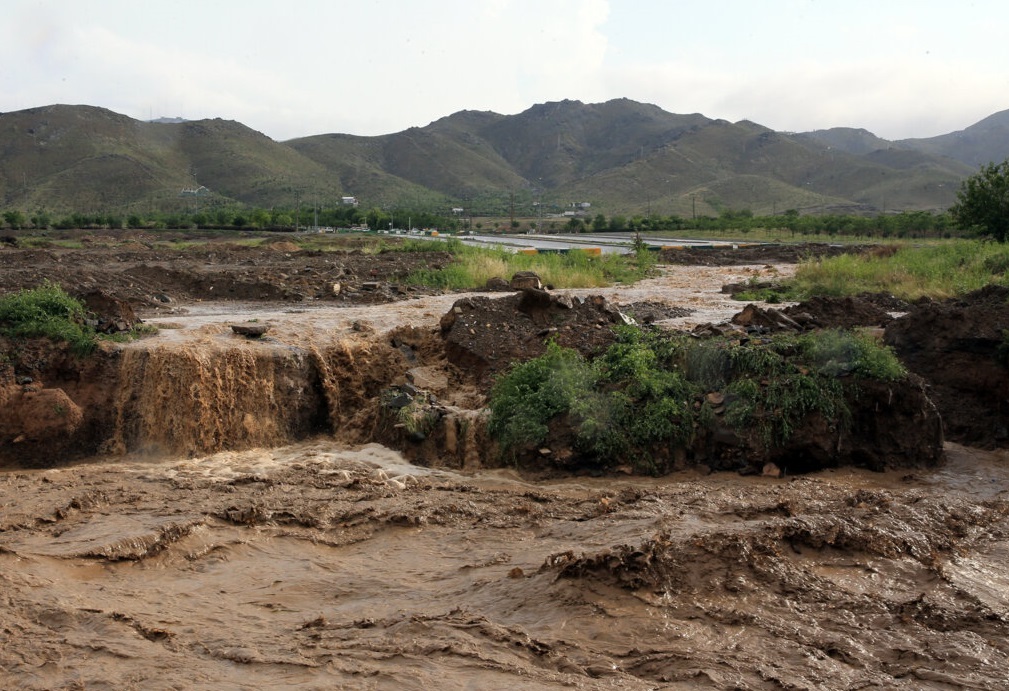 مسدود شدن چهار روستای شهرستان کلات بر اثر جاری شدن سیلاب