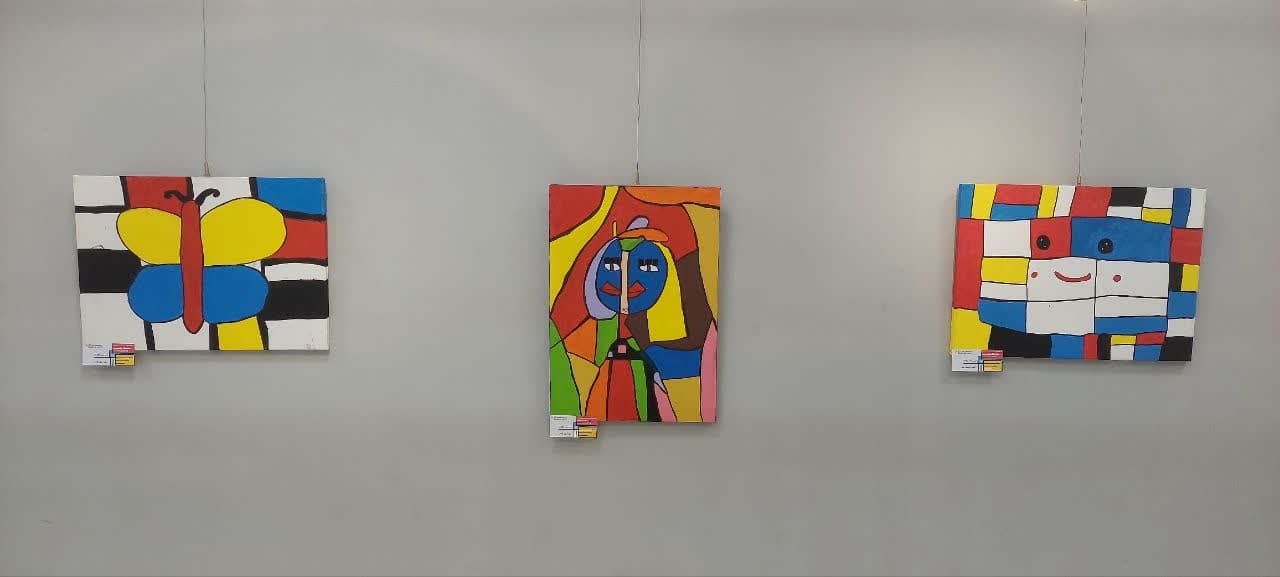 برپایی نمایشگاه نقاشی خلاقانه کودکان د رارومیه