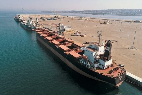 پهلوگیری کشتی حامل ۷۱ هزار تن گندم در بندر امام خمینی