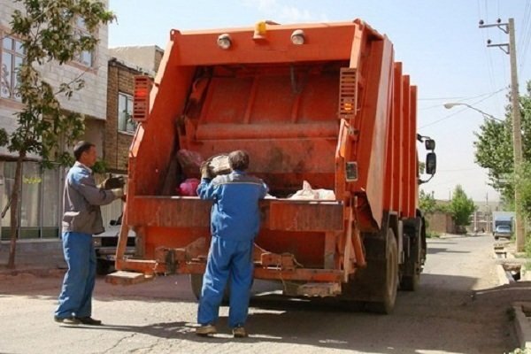 اضافه شدن ۱۵ خودروی حمل زباله به مجموعه شهرداری اصفهان