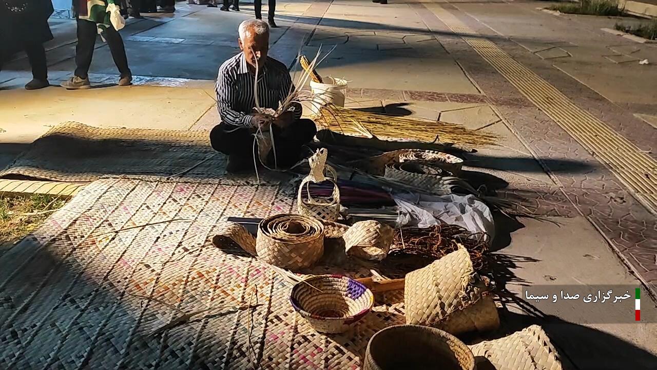 برپایی نمایشگاه صنایع دستی و غذا‌های سنتی در کازرون