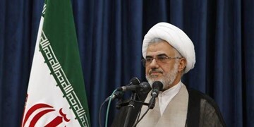 خطیب جمعه بندرعباس: خدمت رئیس جمهور فقید به ایران اسلامی همراه با عشق به مردم بود
