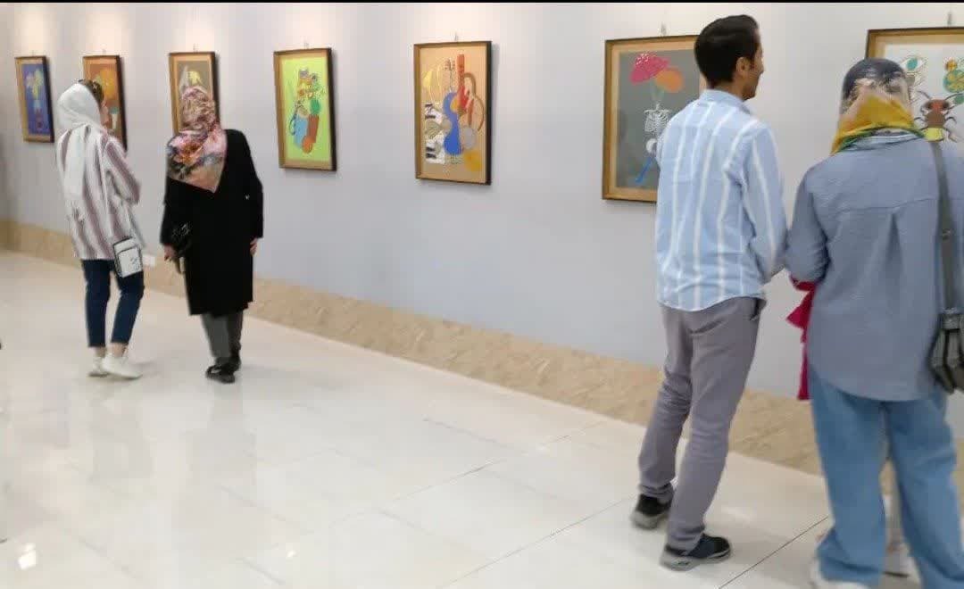 نقاشی‌های« سروش نجف آبادی »در نگارخانه حوزه هنری آذربایجان غربی به نمایش گذاشته شدند