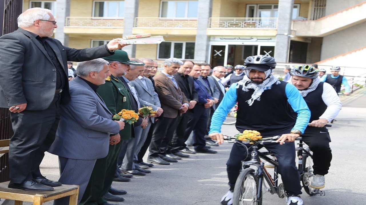 عزیمت کاروان دوچرخه‌سواری جانبازان بصیر آذربایجان شرقی به حرم بنیانگذار انقلاب اسلامی