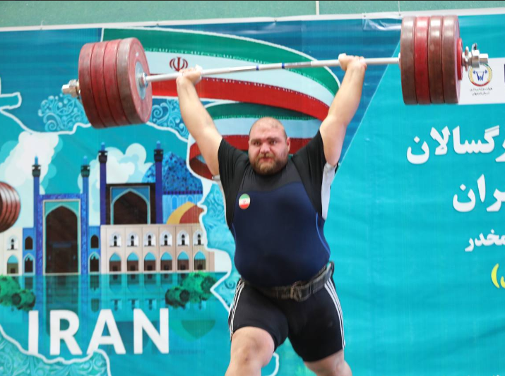 علیرضا یوسفی قوی‌ترین وزنه بردار ایران