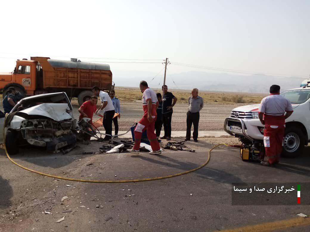 ۹ مصدوم در تصادف جاده لامرد به خنج