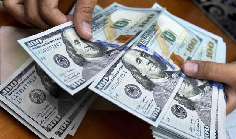 تعلیق کارت بازرگانی متخلف ارزی در ارومیه