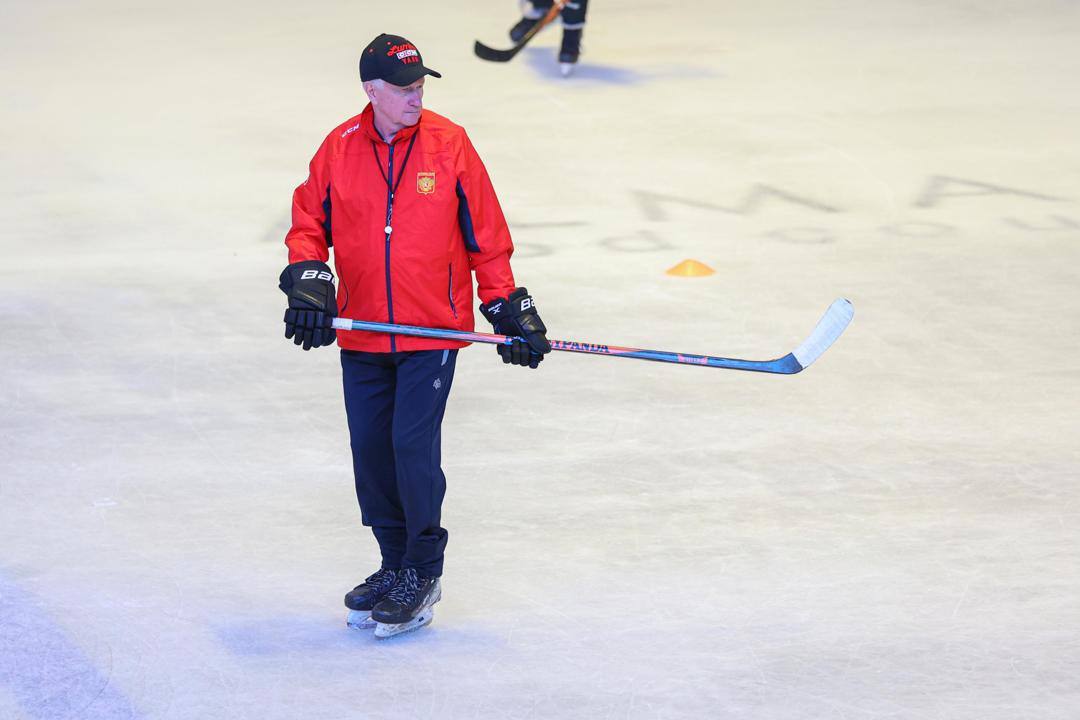 مربی هاکی روی یخ روسیه: امیدوارم مجموعه ورزش‌های یخی در ایران ساخته شود
