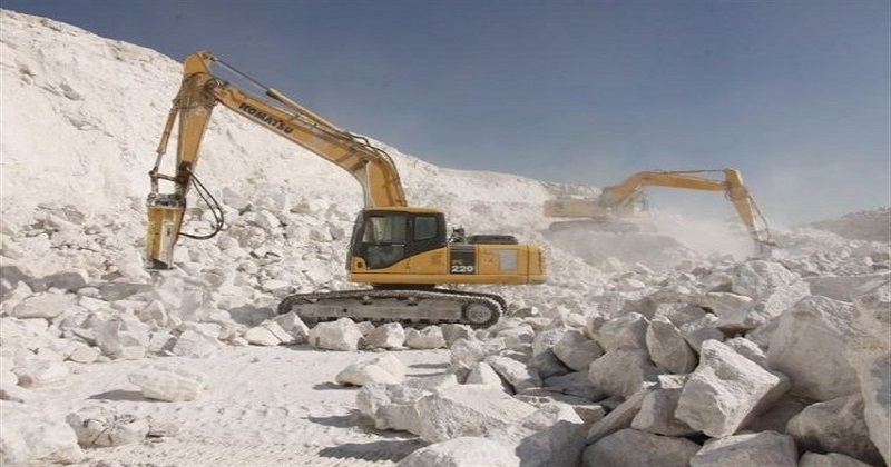 استخراج ۷۵۸ هزار تن سنگ گچ از معادن هرمزگان