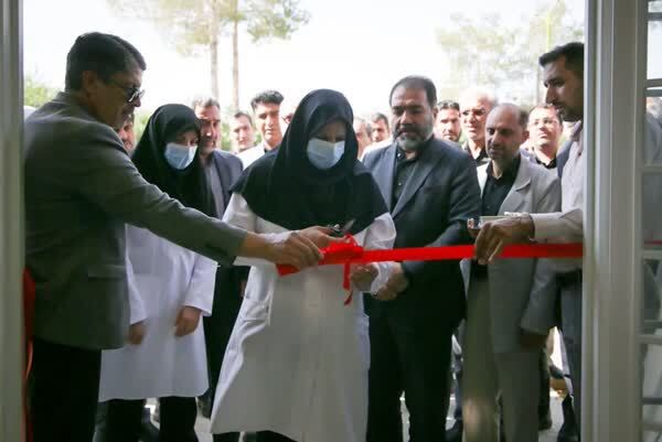 افتتاح مرکز جامع سلامت شهید آیت الله رئیسی در برخوار