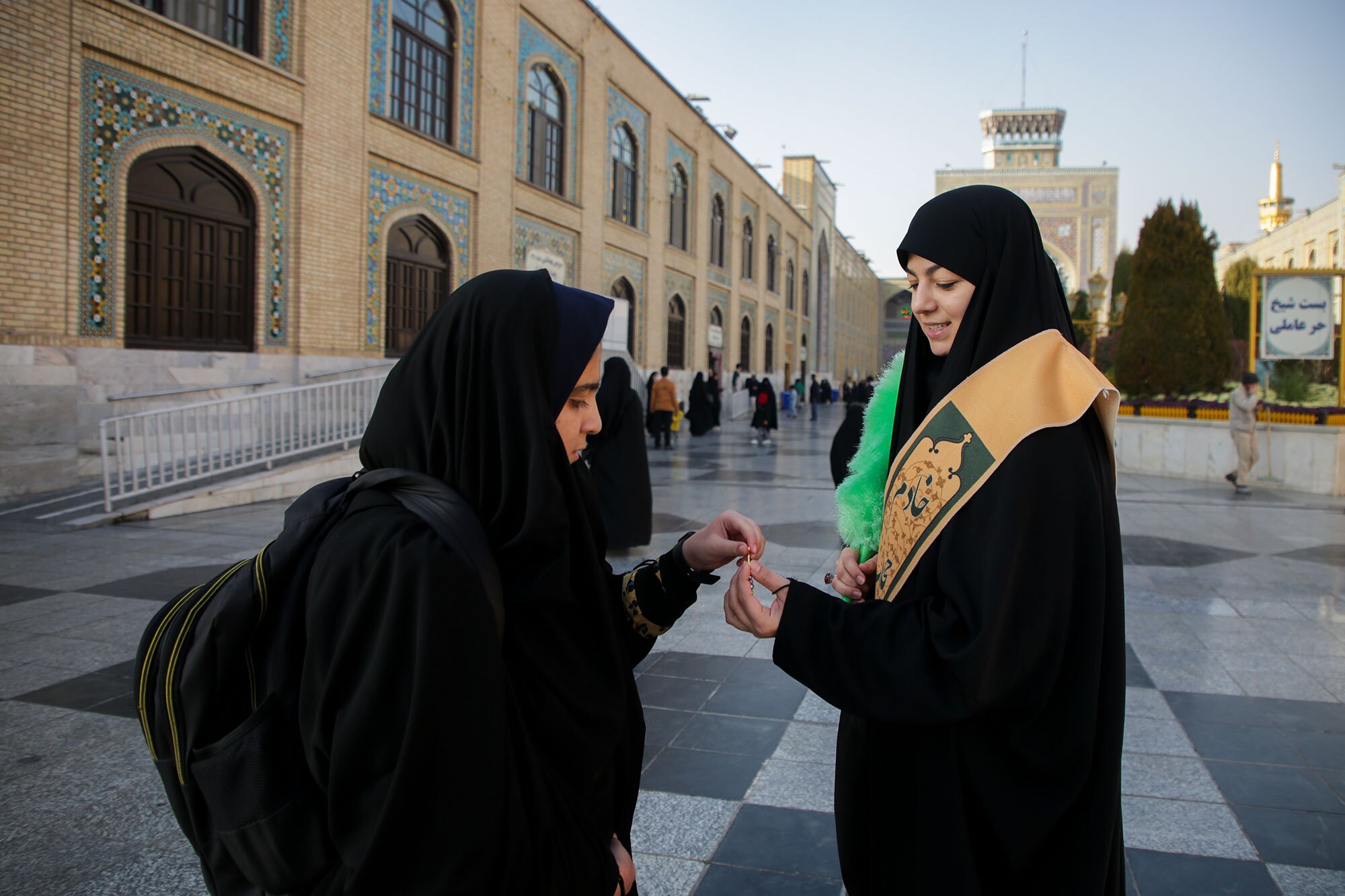 تجدید میثاق بانوان با آرمان‌های شهدای مسجد گوهرشاد؛ در سالروز  عفاف و حجاب