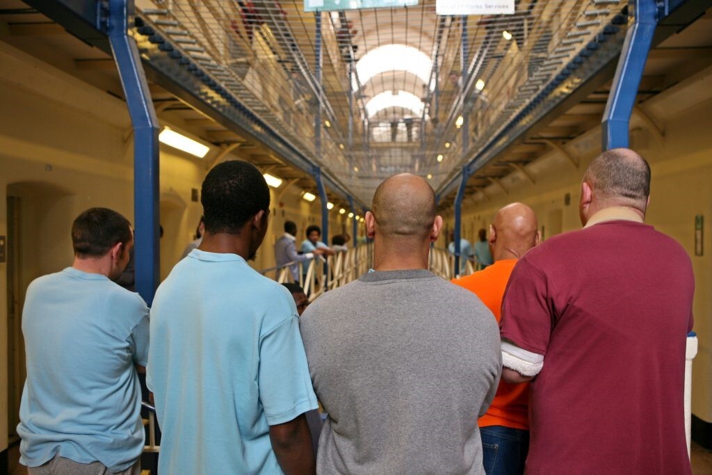 آزادی زودهنگام زندانیان انگلیسی به علت شلوغی زندان‌ها