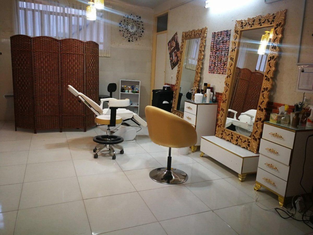 پلمب آرایشگاه زنانه در مشهد به علت گران فروشی و مشکلات بهداشتی
