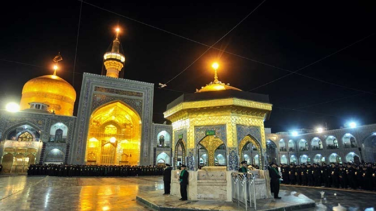 اعزام جمعی از خانواده‌های شهدا و ایثارگران ارتش به مشهد مقدس