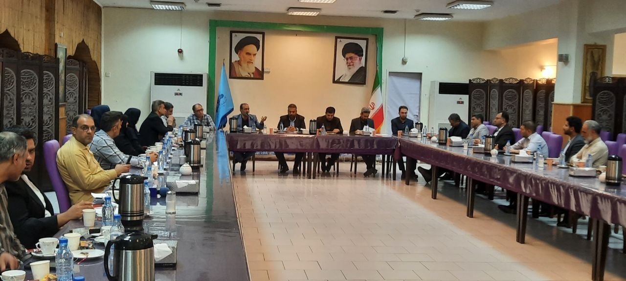 نشست تخصصی نایب رییس کمیسیون آموزش با روسای دانشگاه‌ها و مراکز آموزشی آبادان