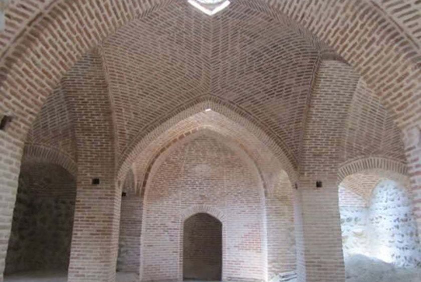 آغاز مرمت حمام تاریخی روستای نظام‌آباد شهرستان درگزین 