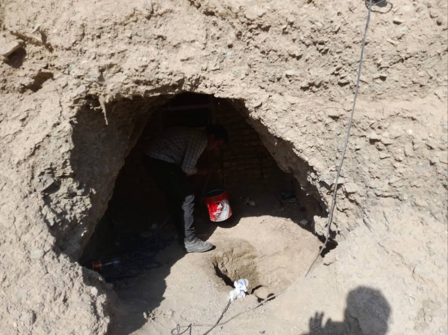 دستگیری ۵ حفار غیرمجاز در شهرستان آرادان