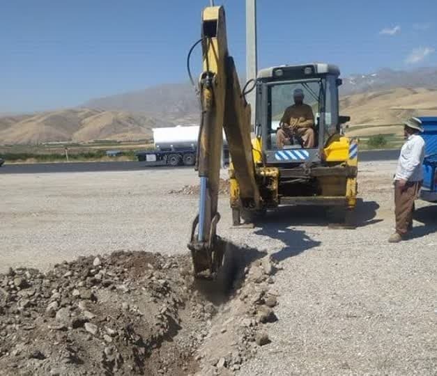 آغاز اجرای طرح توسعه شبکه آب شرب پارکینگ کارخانه قند پیرانشهر