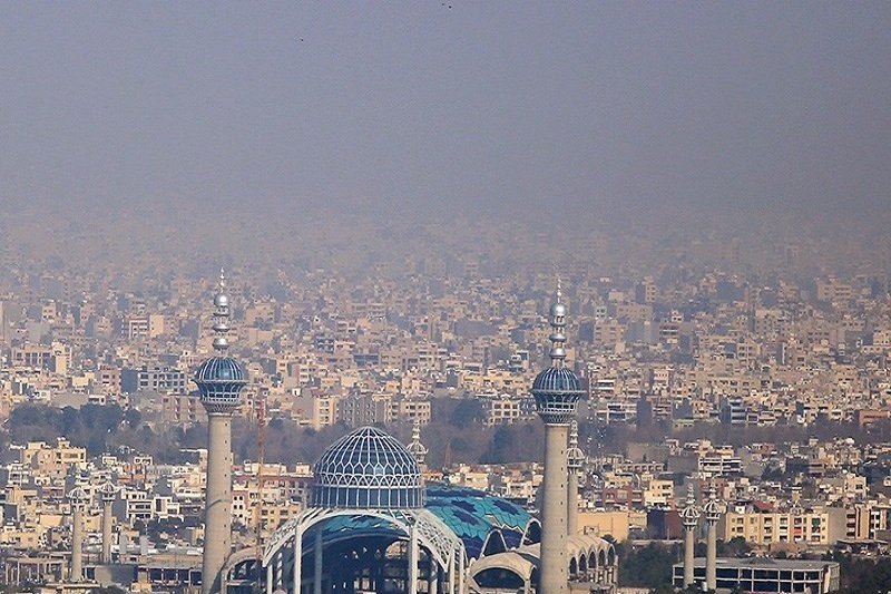 هوای اصفهان در دو منطقه و یک شهر قرمز است
