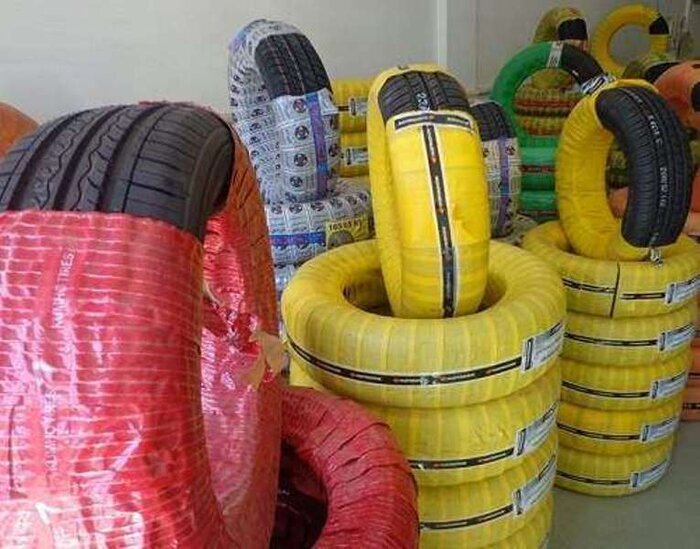 توقیف 104 حلقه لاستیک قاچاق در مهاباد