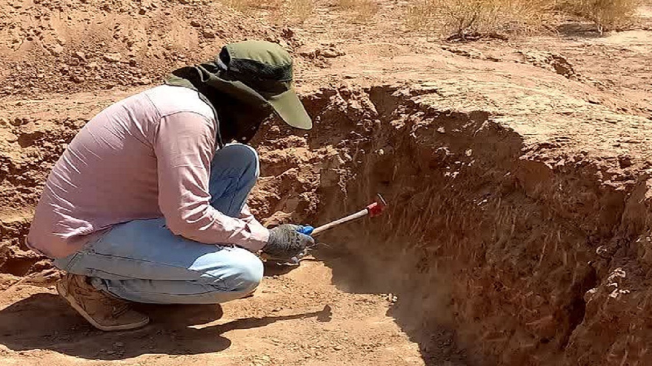 رمزگشایی کتیبه‌های پهلوی محوطه باستانی هراسکان در شهرستان آران و بیدگل