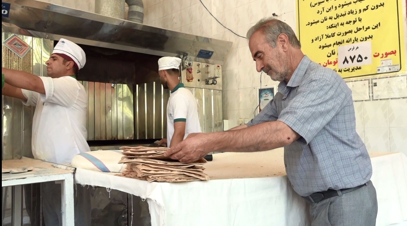 پخت نان کامل در ۱۵ نانوایی همدان