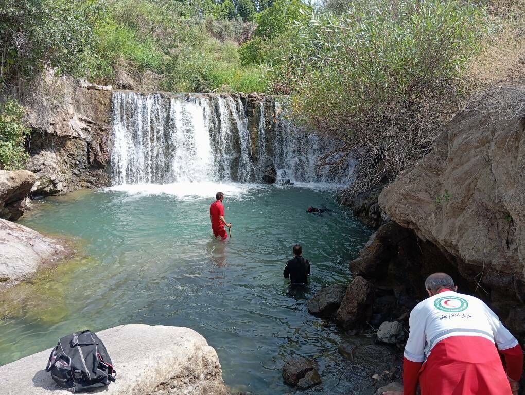 غرق شدن جوان ۳۰ ساله در رودخانه سد زیاران قزوین