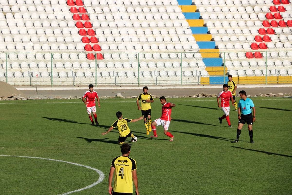 توقف پرسپولیس مهاباد مقابل میهمان خود