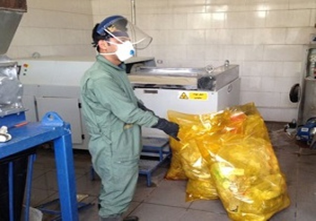 بی خطرسازی پسماندهای پزشکی در بیمارستان ها و مطب های استان یزد