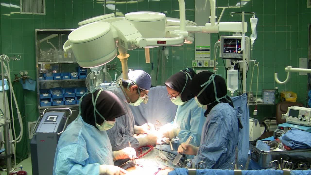 انجام موفقیت آمیز جراحی ارولوژی در بیمارستان ولیعصر فسا