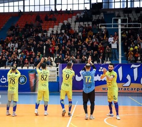 تیم فوتسال فرش‌آرای مشهد در اندیشه اولین برد فصل