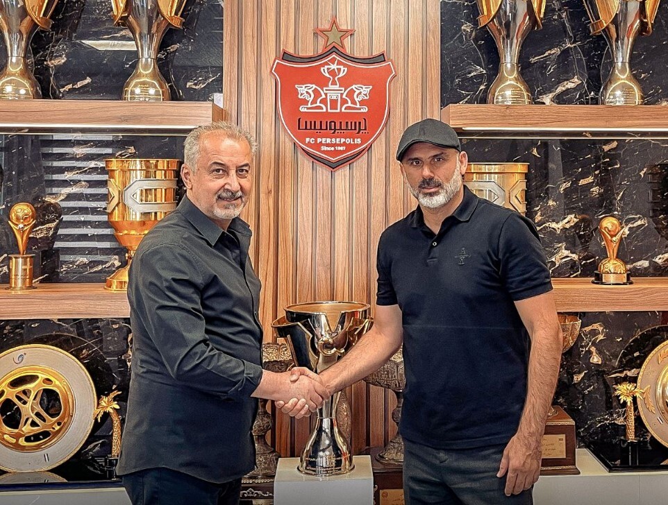 سید جلال با پرسپولیس تمدید کرد