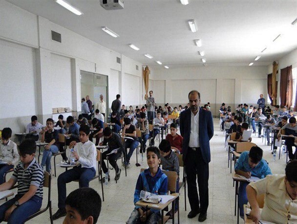 آغاز ثبت نام آزمون تکمیل ظرفیت پایه‌های میانی مدارس نمونه دولتی فارس