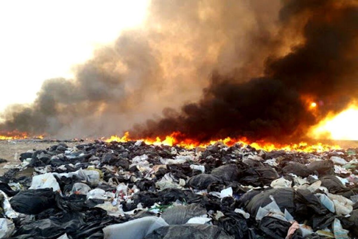 علت آتش سوزی در سایت صفیره اهواز، دفن سنتی زباله‌ها