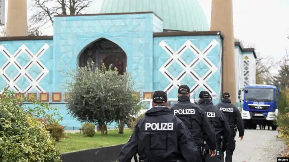 تعطیلی مراکز اسلامی آلمان موجب رسوایی مدعیان دروغین آزادی دین خواهد شد