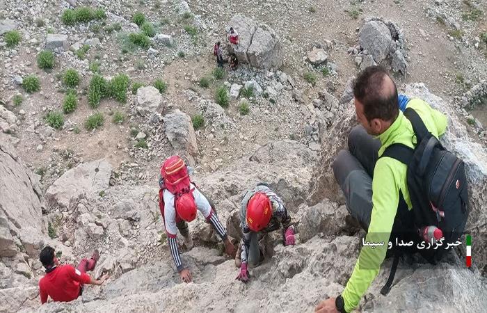 نجات کوهنوردان گرفتار شده در اشترانکوه