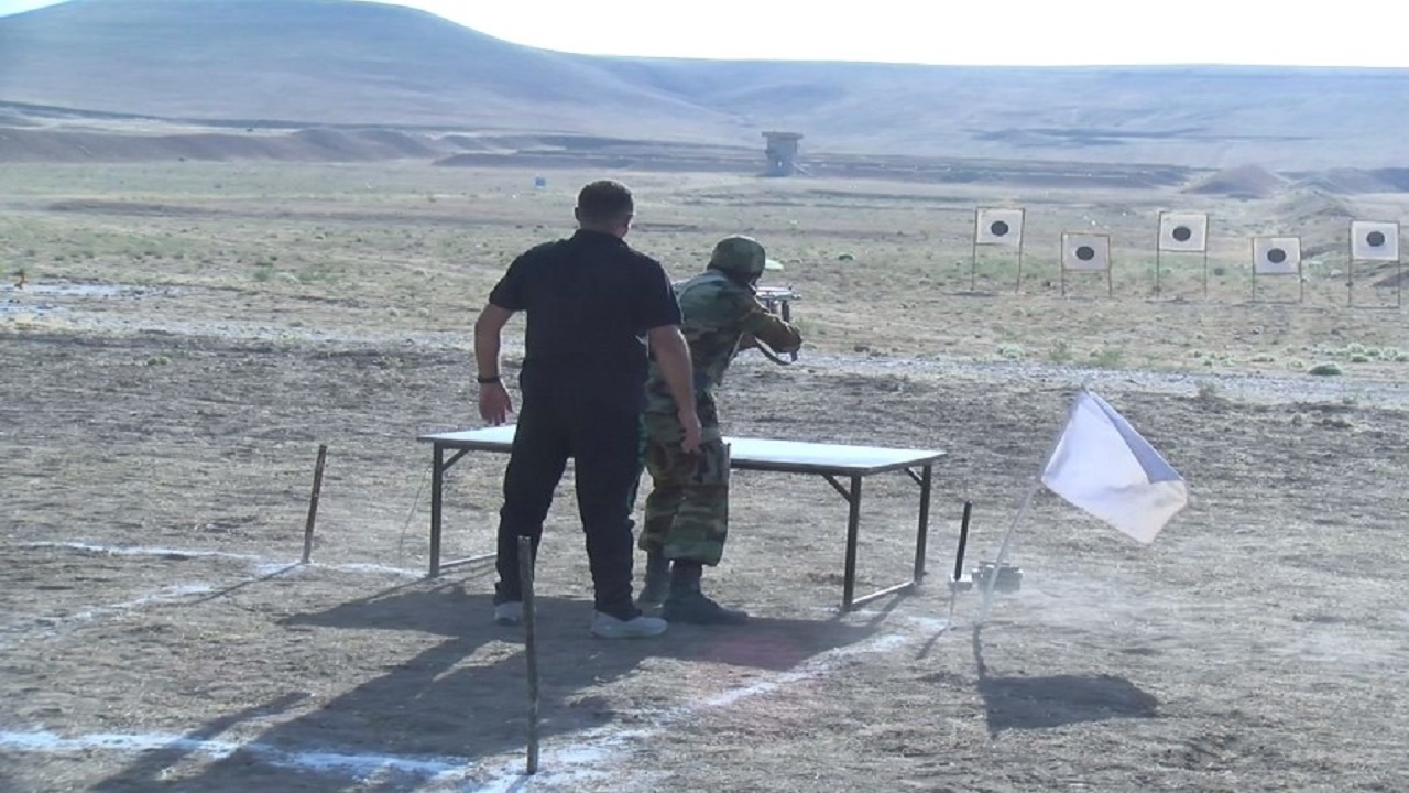 برگزاری مسابقات سنجش آمادگی جسمانی و رزمی ارتش در مراغه