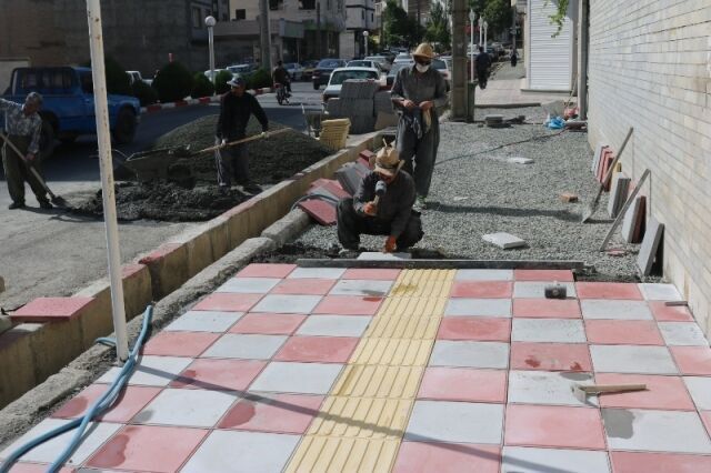 پیاده روسازی هشت بلوار در یزد