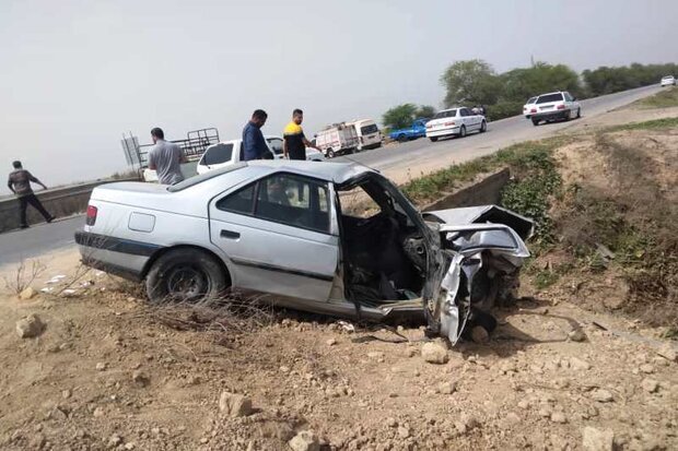 مصدوم شدن ۵ نفر در پی واژگونی ۲ خودرو در محور‌های خوزستان