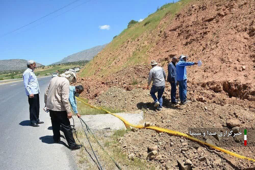 آغاز عملیات اجرایی طرح فیبر نوری در اشترینان