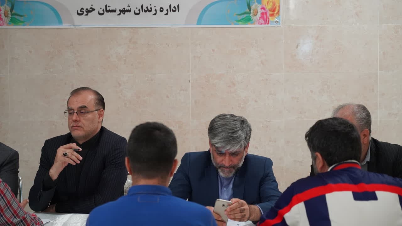 آزادی ۱۴ زندانی از زندان خوی