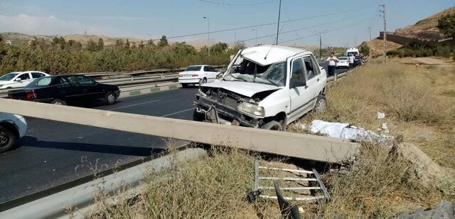 مصدوم شدن ۷ نفر در تصادف دو خودروی سواری در محور شوش-دزفول