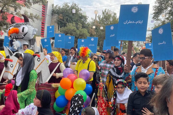 آغاز به کار جشنواره تئاتر خیابانی مریوان