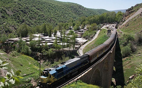 جابجایی بیش از ۳۵ هزار مسافر در راه آهن زاگرس