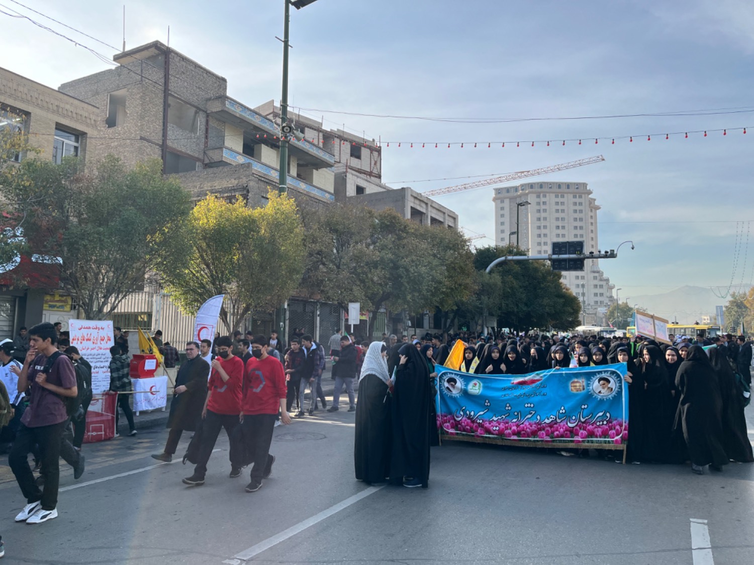 آغاز راهپیمایی یوم الله ۱۳ آبان در مشهد